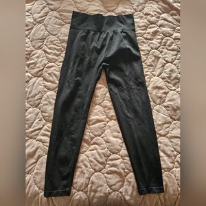 Black, high-waisted leggings